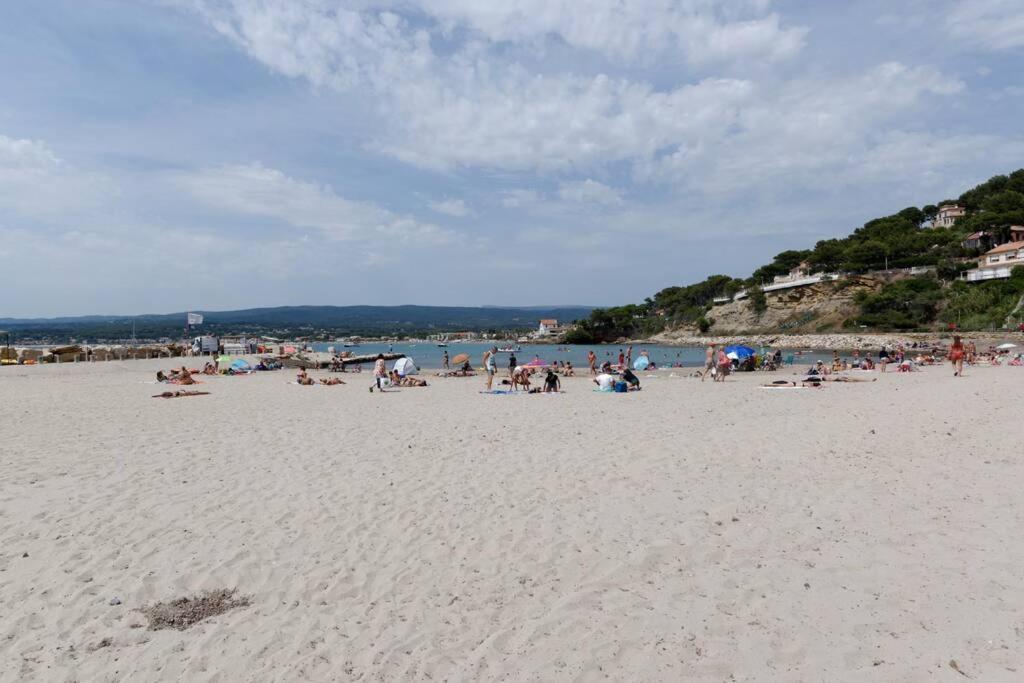 St-Cyr - Studio Avec Balcon, Vue Mer Et Proche Plage Apartment Saint-Cyr-sur-Mer Bagian luar foto
