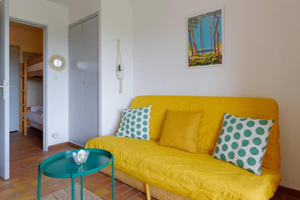 St-Cyr - Studio Avec Balcon, Vue Mer Et Proche Plage Apartment Saint-Cyr-sur-Mer Bagian luar foto